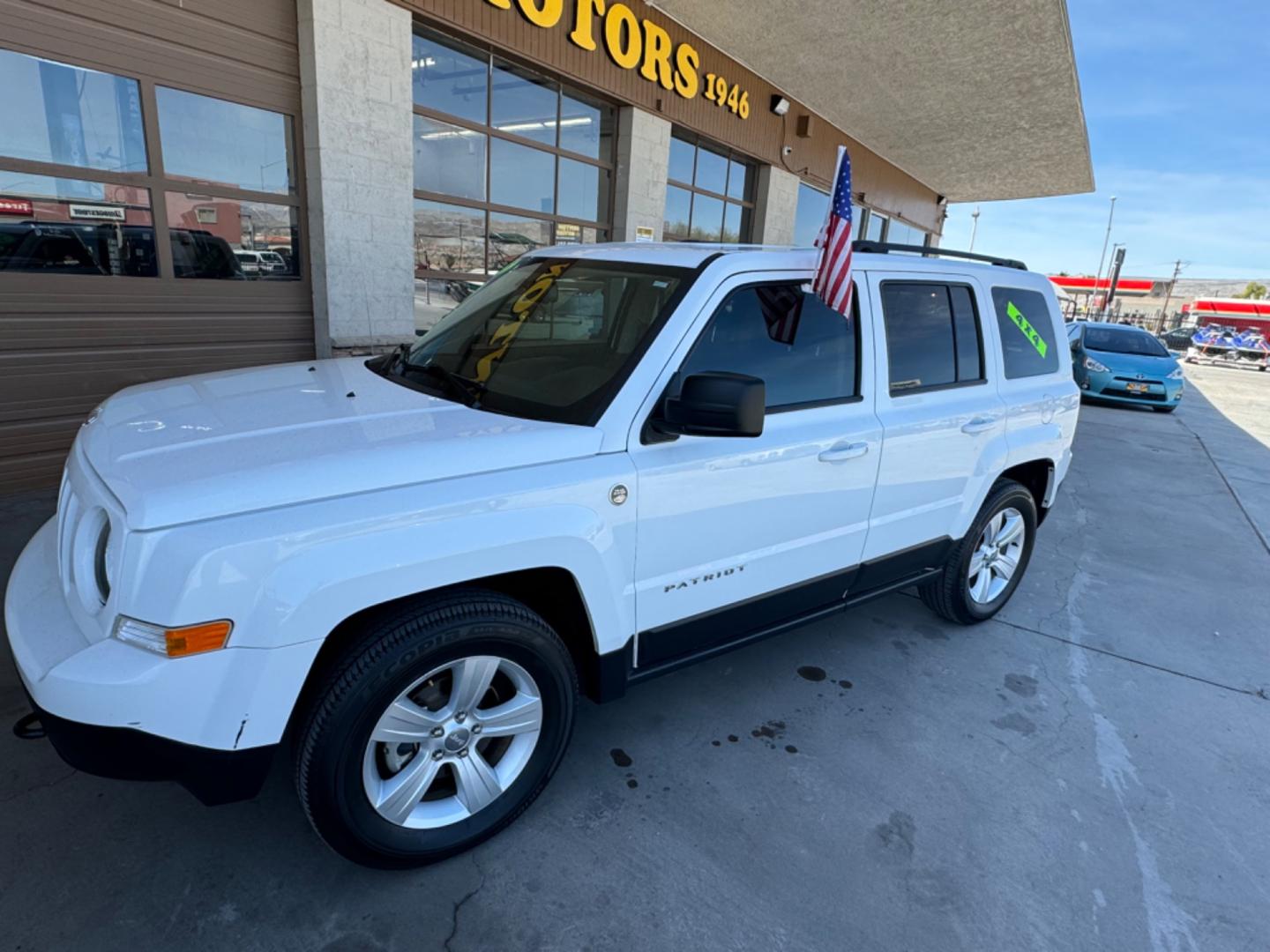 2015 White Jeep Patriot (1C4NJRBB4FD) , located at 2190 Hwy 95, Bullhead City, AZ, 86442, (928) 704-0060, 0.000000, 0.000000 - Photo#5